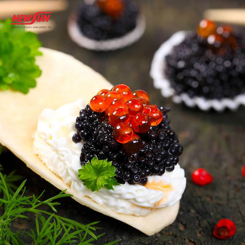 Hướng dẫn 4 cách bảo quản trứng cá hồi luôn tươi ngon, dễ làm
