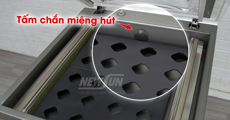 Thiết kế tấm chắn miệng hút giúp ngăn bụi