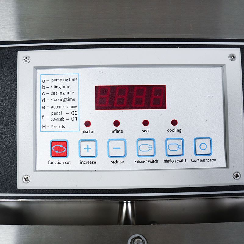 Bảng điều khiển có giao diện trực quan, thông minh